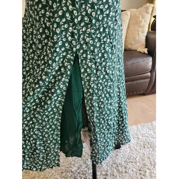 Reformation Women's Harper Whimsical Fairy Floral Forest Green Midi Dress. SZ 2 - Picture 7 of 10